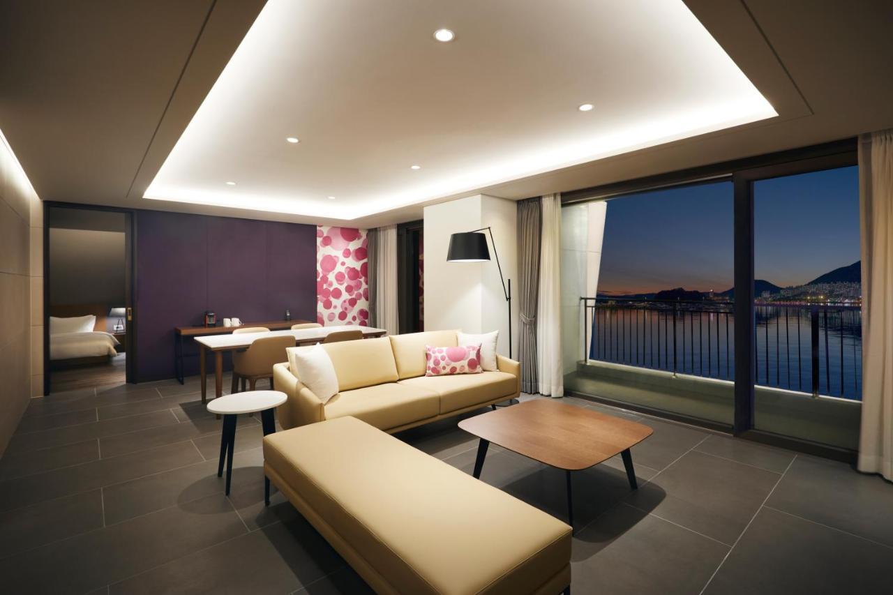 Yeosu Belle Mer Luaran gambar